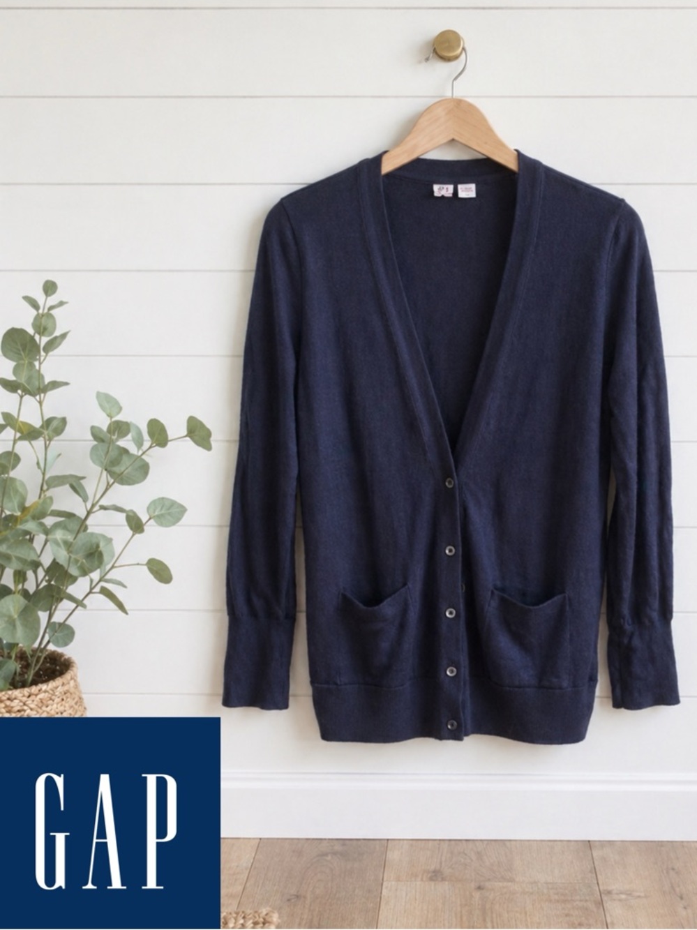 💙 GAP Navy Blue Button Cardigan Sweater Size M | V-Neck Lightweight Layering